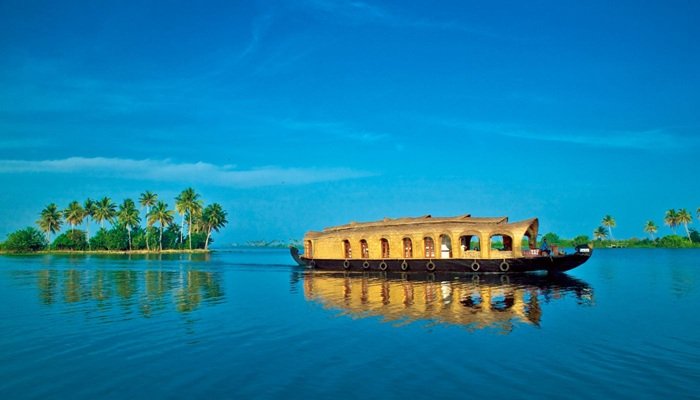 BEST OF KERALA WITH GOLDEN TRIANGLE TOUR