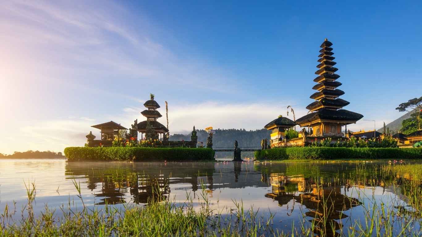 Bali Highlights: A 4-Day Cultural & Beach Adventure