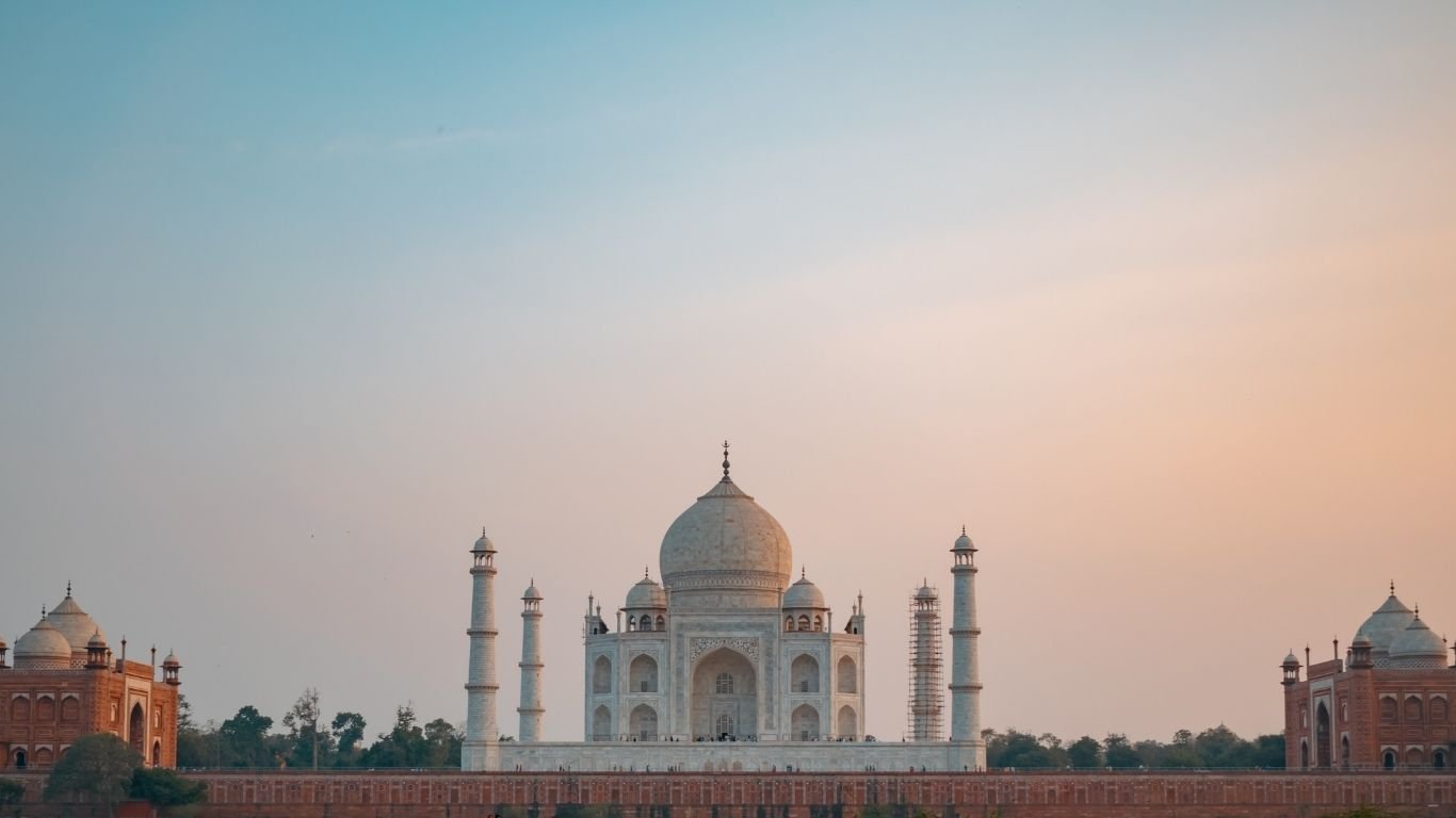 Taj Mahal Tour From Delhi